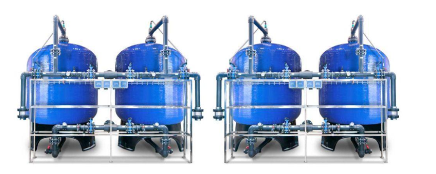 Imagen que contiene azul, hombre, tabla, agua

Descripción generada automáticamente