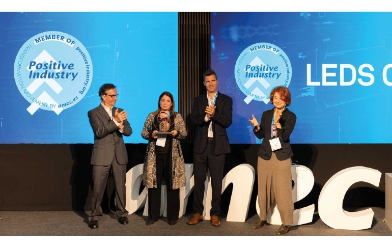 LedsC4 ha recibido el reconocimiento como empresa Positive Industry del Año