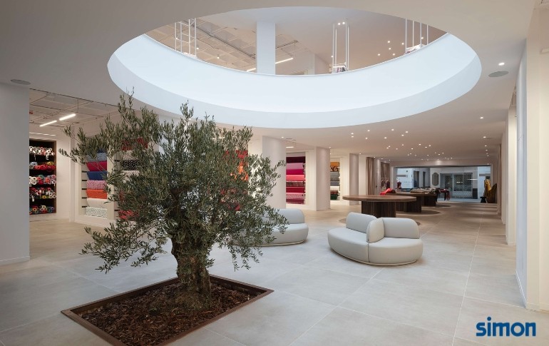 SIMON: Galerías Madrid en Sevilla, tradición textil y diseño lumínico en perfecta armonía