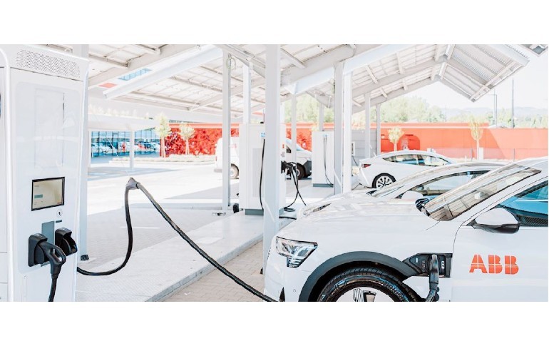 ABB E-mobility alcanza el millón de cargadores para vehículos eléctricos