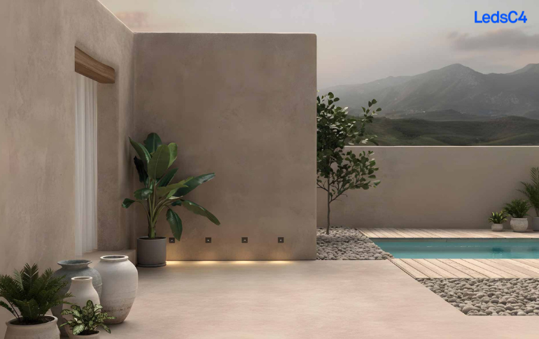 LEDS C4 presenta Click, su luminaria empotrable de pared con solo 45 mm de profundidad