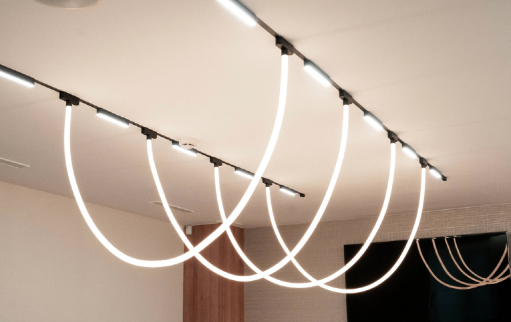 Cómo iluminar una oficina con estilo y eficiencia con LIMBO de THREELINE