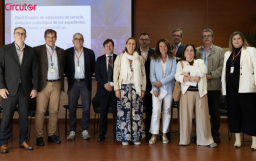 CIRCUTOR reúne a expertos para abordar los desafíos de la recarga eléctrica en estaciones de servicio